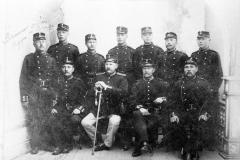 Gamla tavlor och foton uå